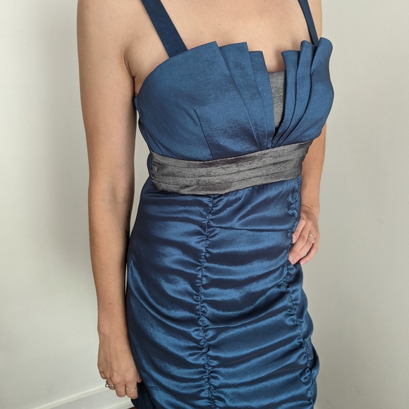 Vintage Shimmer Mini Dress (blue and silver) - Picture 6 of 7